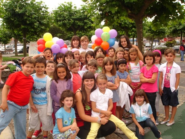 Reunión para padres y madres de niños que participarán en las colonias de verano