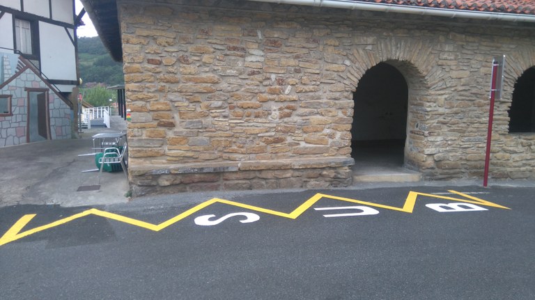 A PARTIR DE MAÑANA EL BARRIO DE OIKIA TENDRÁ UNA NUEVA PARADA DE AUTOBÚS EN EL NÚCLEO URBANO