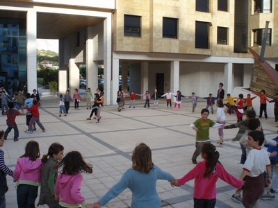 Abierto el proceso de contratación de coordinadoras/es y monitoras/es para las colonias abiertas de verano