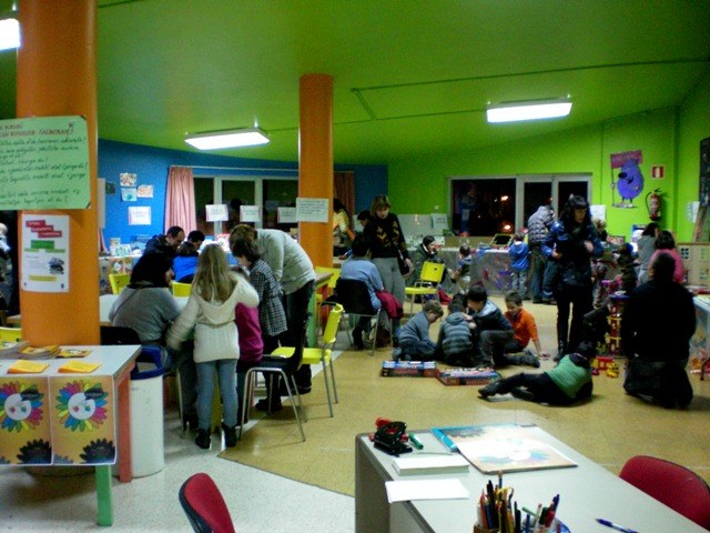 Contentos con la exposición de juguetes