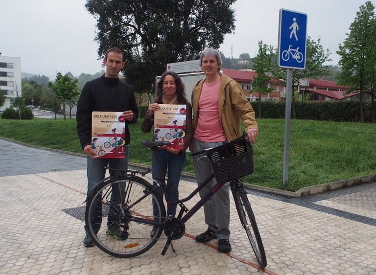Cursillo para enseñar a andar en bicicleta a personas adultas en mayo y junio 