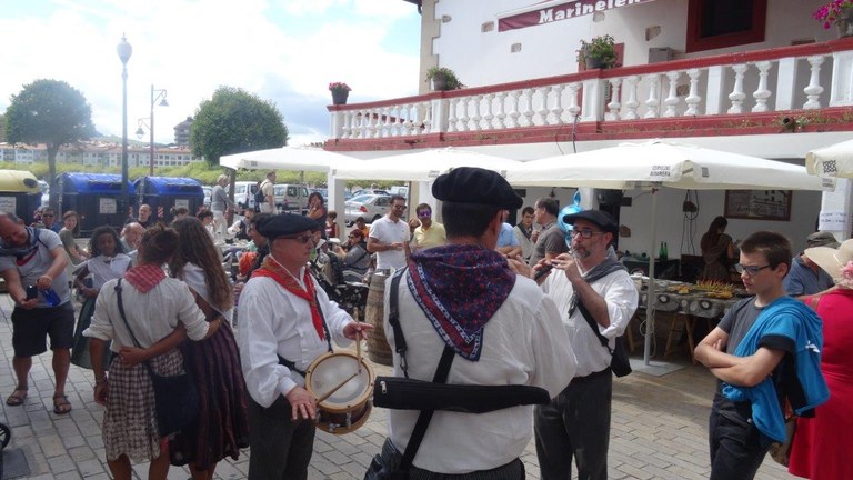 El 10 de agosto, fiesta de Euskal Jaia en Zumaia