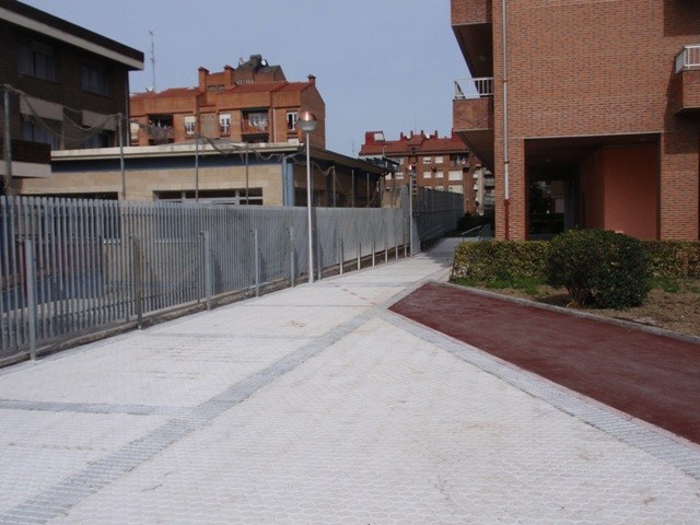 El Ayuntamiento ha acondicionado un nuevo acceso en la Herri Eskola de Aita Mari