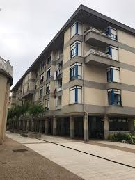 El Ayuntamiento trabaja en la reparación de los problemas del alumbrado público del barrio de Larretxo