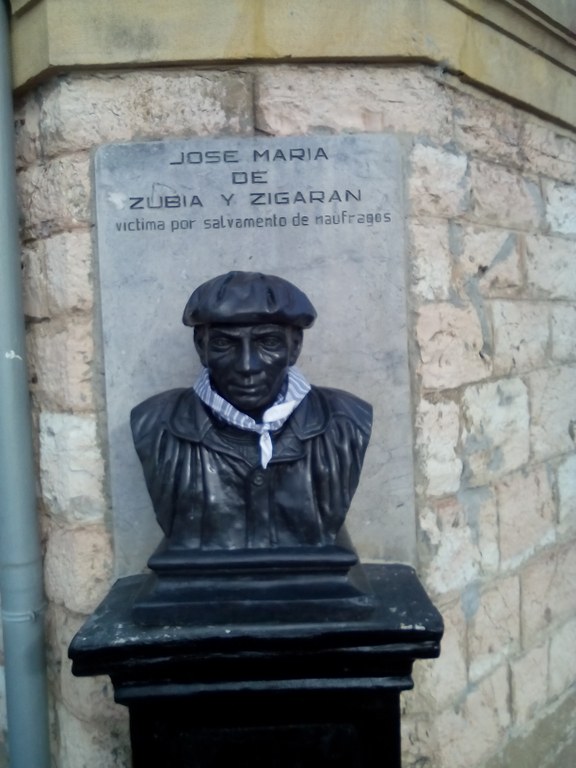 EL BUSTO DE AITA MARI HA VUELTO A SU SITIO