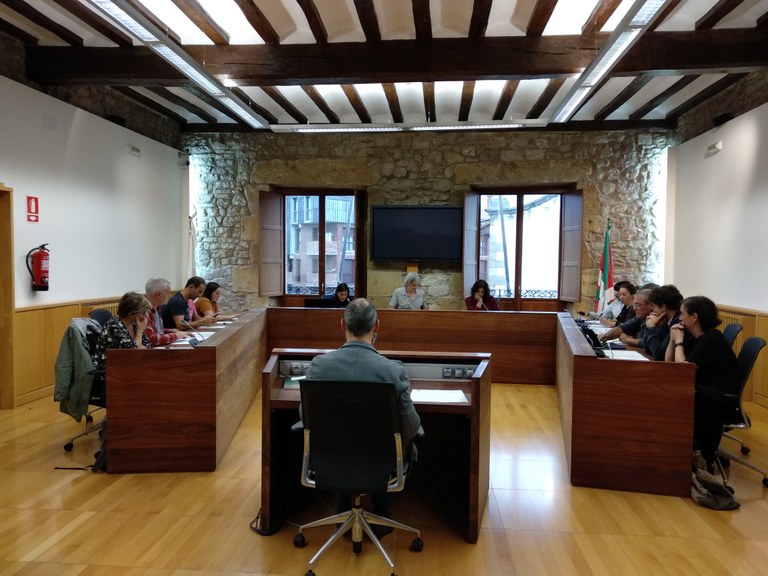El pleno municipal aprueba unánimemente las ordenanzas de 2019