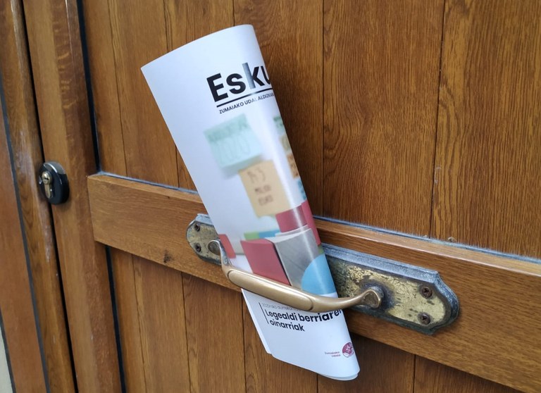 El primer número de la revista municipal 'Eskura' también en la web