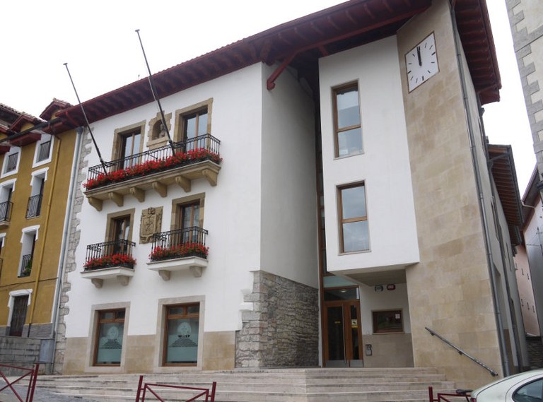 Hoy, a partir de las 18:00, pleno extraordinario