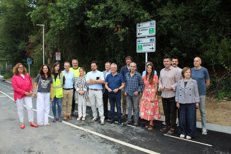 Inaugurados los dos primeros tramos del bidegorri Narrondo-Iraeta