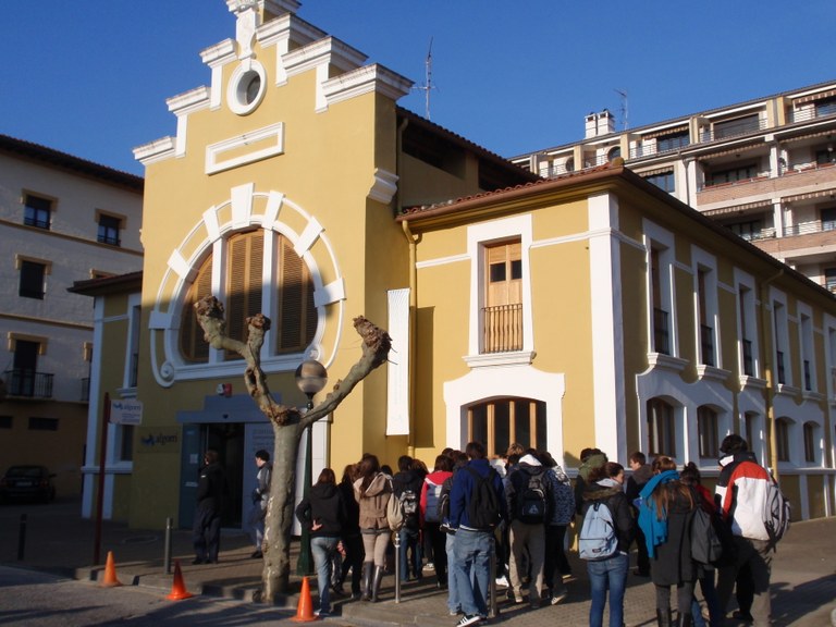 La exposición sobre la Reserva Biosfera de Urdaibai ya está en Zumaia