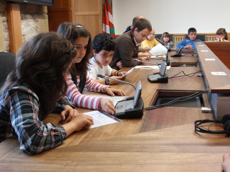 Los alumnos y alumnas de Zumaia han expuesto diversas propuestas en relación a la asignatura agenda 21 