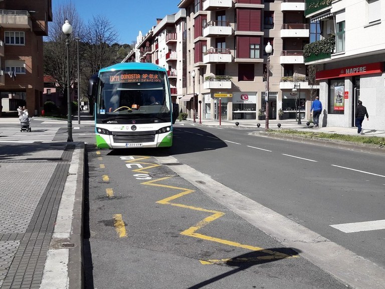 Los autobuses no realizarán paradas en Txomin Agirre a partir de este viernes