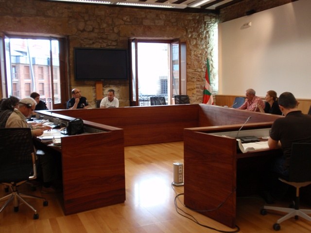 Resolución del pleno celebrado el día 29 de abril