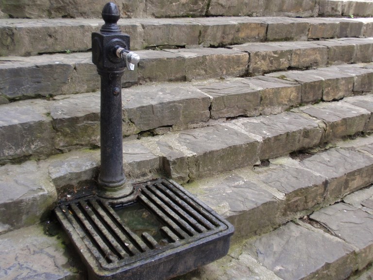 La tasa del agua se cobrará de aquí hasta el 13 de octubre