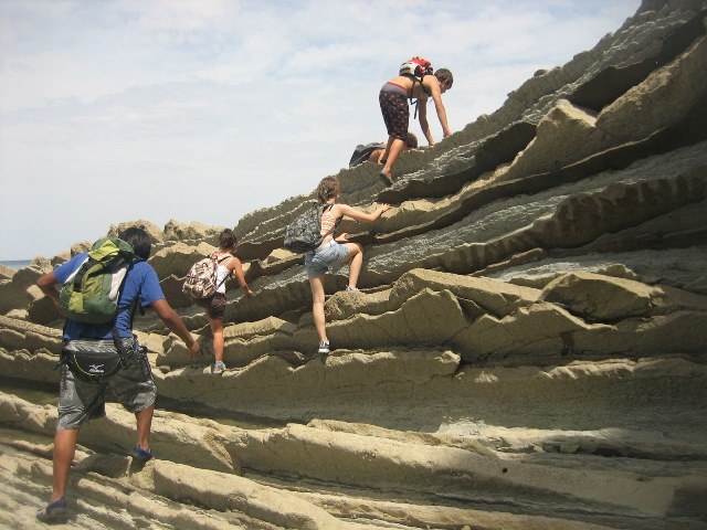 Zumaia acogerá por segunda vez un campo de trabajo para limpiar el biotopo 