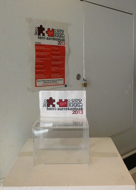 2013. urteko Herri-aurrekontuetako ekarpenak eta inkestak jasotzeko postontziak abian dira