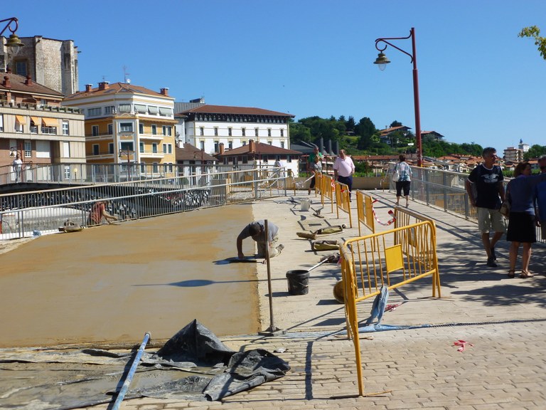 Asteazkenean, itxita izango da Moilaberriko zubia