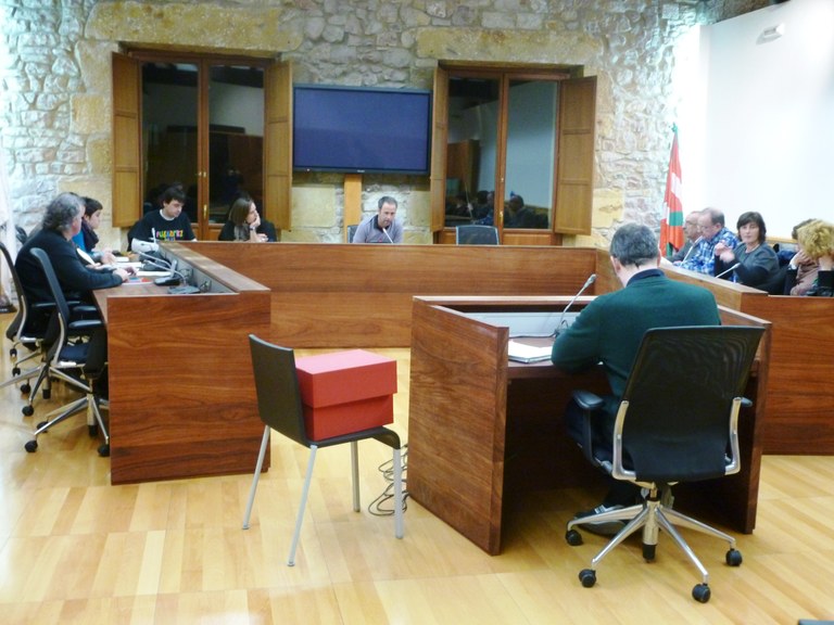 Atzoko plenoko erabakia