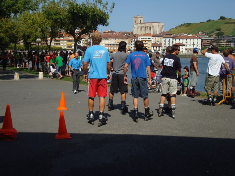 Aurten zezen txikiak izango dira Koadrila Egunean