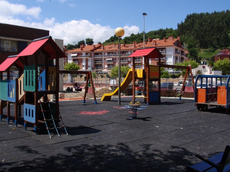 Basadin jolastoki berria egokituko du Udalak