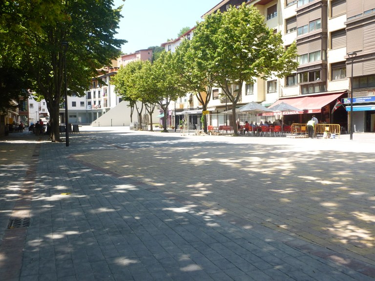 Beheko plazako obrak bukatzear