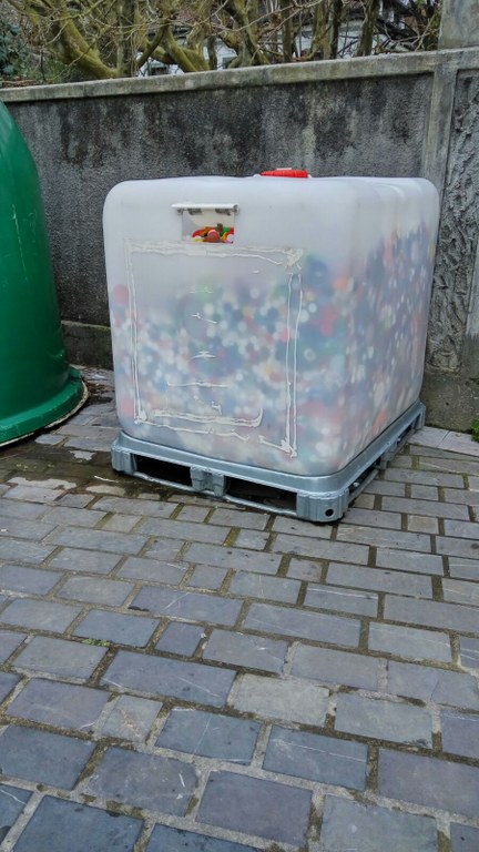 Elkartasunez gainezka