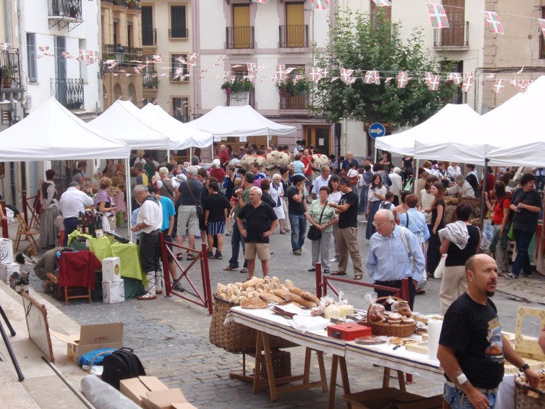 Euskal Jaiak hartu ditu kaleak