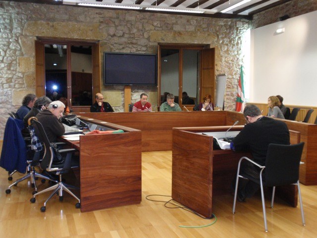 Gaur, ez-ohiko eta presazko plenoa izango da