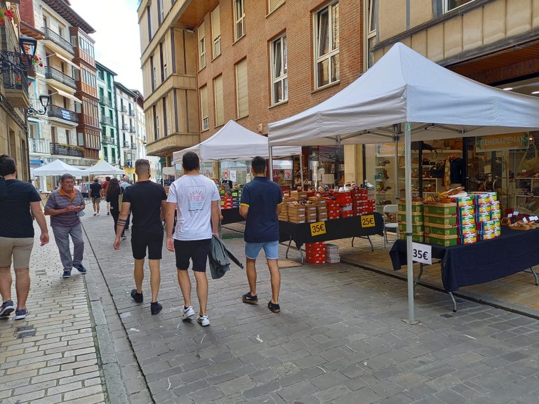 Gertu elkarteak dendak kalera aterako ditu asteburuan