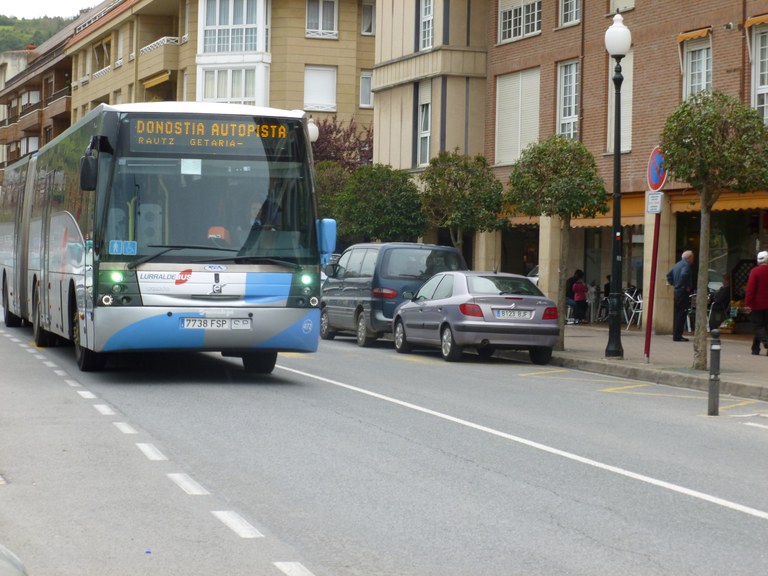 Hilaren 16tik aurrera Lurraldebus autobus zerbitzua, indartuta