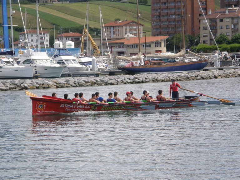 Hirutik bi ikurrina soilik banatu ahal izan dira asteburuan