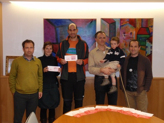 Ia 200 inkesta jaso ditu Euskara Zerbitzuak 