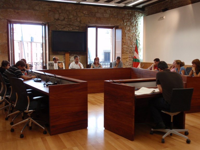 Irailaren 10eko ezohiko plenoa