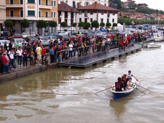 Irekita dago ‘IV. Olarro Ikurrina’ batelen estropadarako izen-ematea
