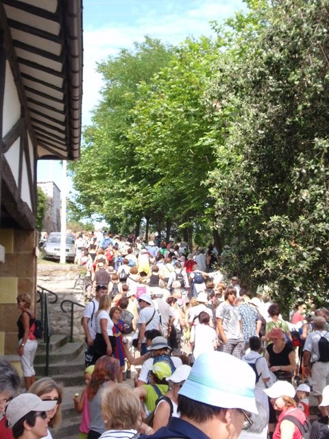 Jende ugari ari da parte hartzen Musika Jaialdiko erromesaldian