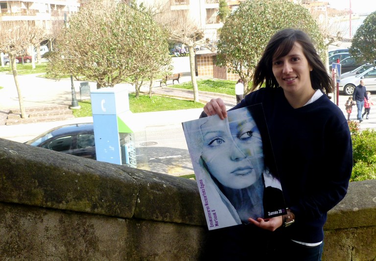 Maria Lopez zumaiarraren kartelak iragarriko du aurtengo Martxoaren 8a