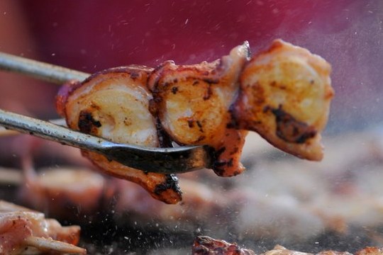 Olarro Egunerako egitaraua prest dago, eta kamisetak zein zapiak salgai dira