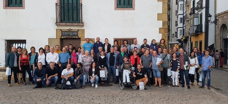 Ongizatea eta elkarbizitza bermatuko dituen turismoaren alde urratsak eginez