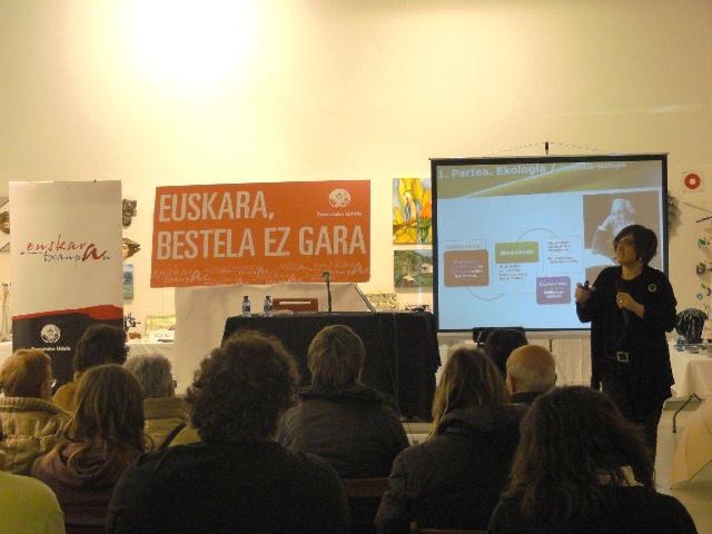 Belen Urangaren ekarpenekin bukatu da 'Euskara, bestela ez gara' zikloa