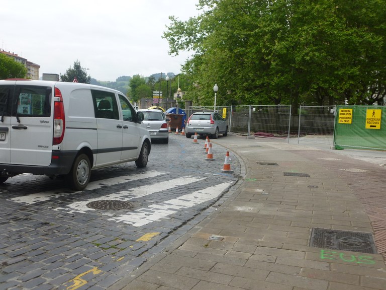 Trafiko aldaketa Beheko Plaza inguruan, obrak direla eta