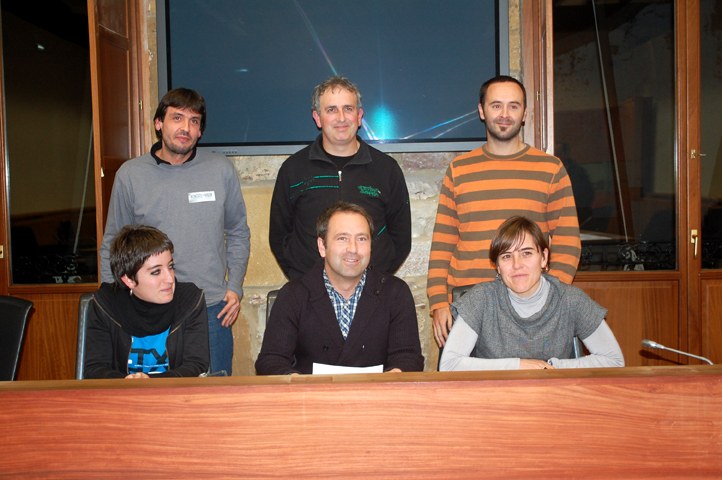 Udal Gobernuak 2012ko aurrekontuetako irizpideak azaldu dizkie herritarrei