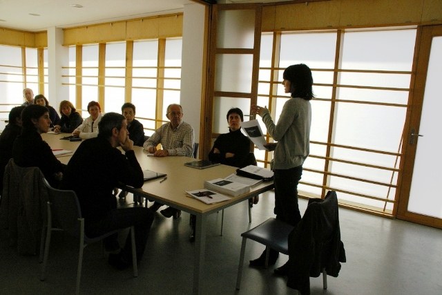 Udan euskara ikasten aritu direnek diru laguntza eskaria egiteko epea zabalik da