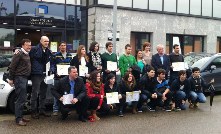 UROLA KOSTAN EKIN! 2013 enpresa ideien VI. lehiaketa