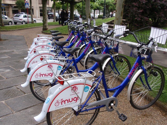 'Mugi' zerbitzua hobetzeko neurriak zehazten ari da Udala