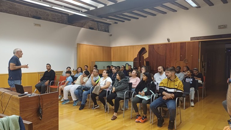 Zumaiara iritsi berri direnei ongietorria eman die alkateak