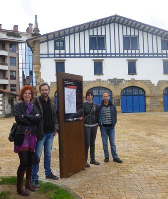 Zumaiaren industria ondarearen memoria ezagutarazteko panelak jarri dira